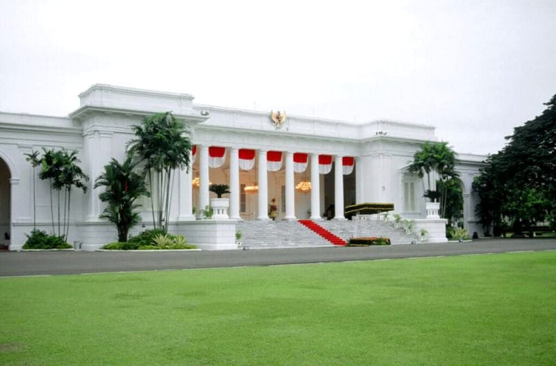 Pihak Istana Kepresidenan tengah bersiap menyambut Prabowo Subianto sebagai Presiden RI di Istana Negara, Minggu, 20 Oktober 2024.