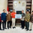 Baitul Mal Abdya Terima Zakat Pegawai Bank Aceh Senilai Rp.50 Juta
