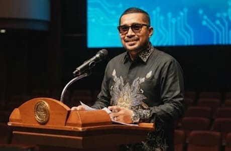 Direktur Haidar Alwi Institut (HAI), Sandri Rumanama menilai kritik yang dilontarkan Anies Baswedan soal komposisi jabatan pada Kabinet Merah Putih dinilai cenderung emosional dan tidak substantif.