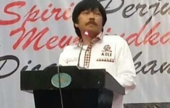 Ketua Umum Dewan Pimpinan Nasional Komunitas Banteng Asli Nusantara (DPN Kombatan), Budi Mulyawan
