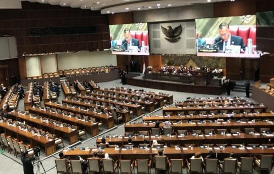 Demokrasi Jalan di Tempat, Legislatif dalam Kendali Jaringan Kabinda dan Adidas